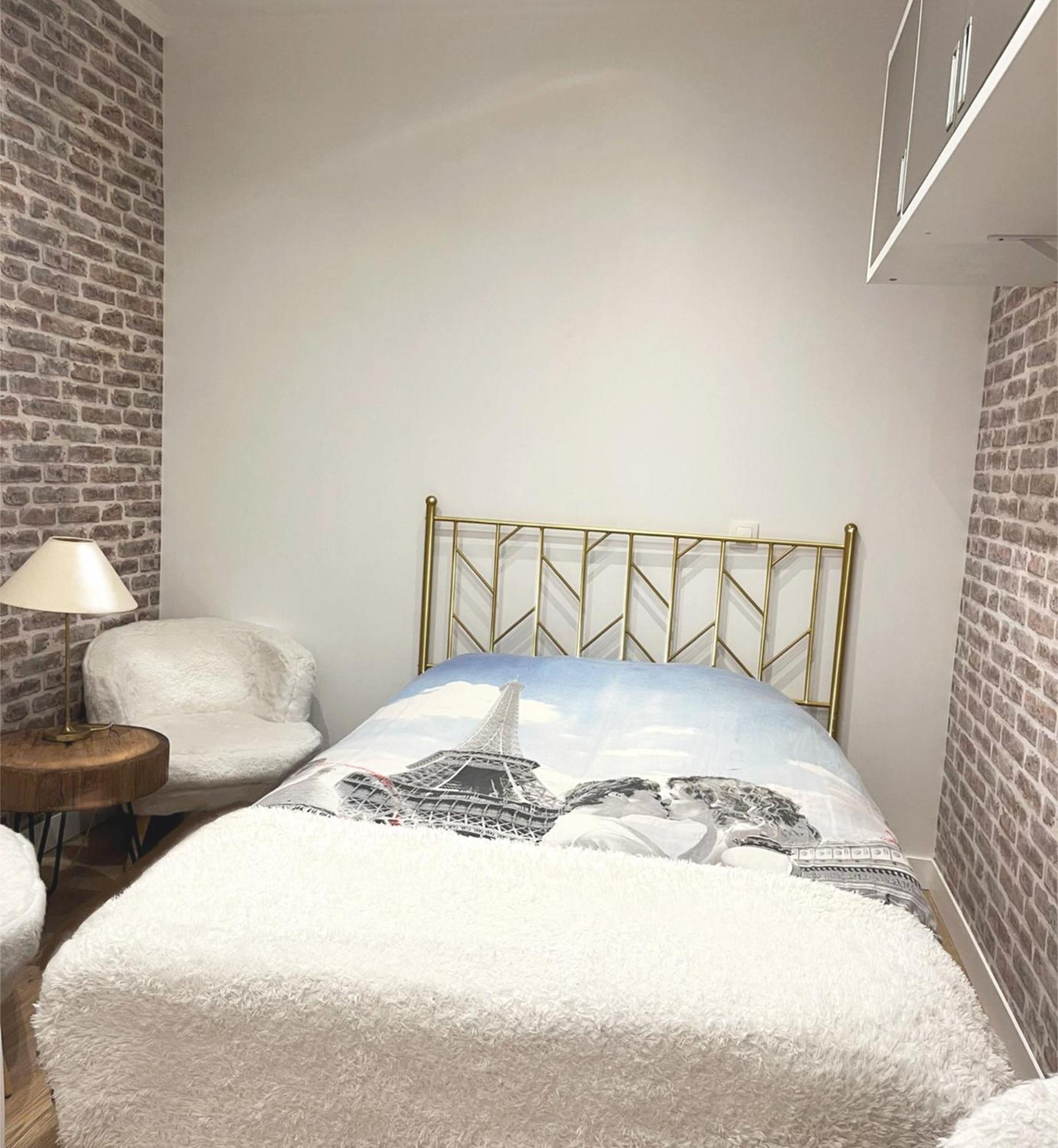 Eiffel Tower Studio With Patio Париж Экстерьер фото